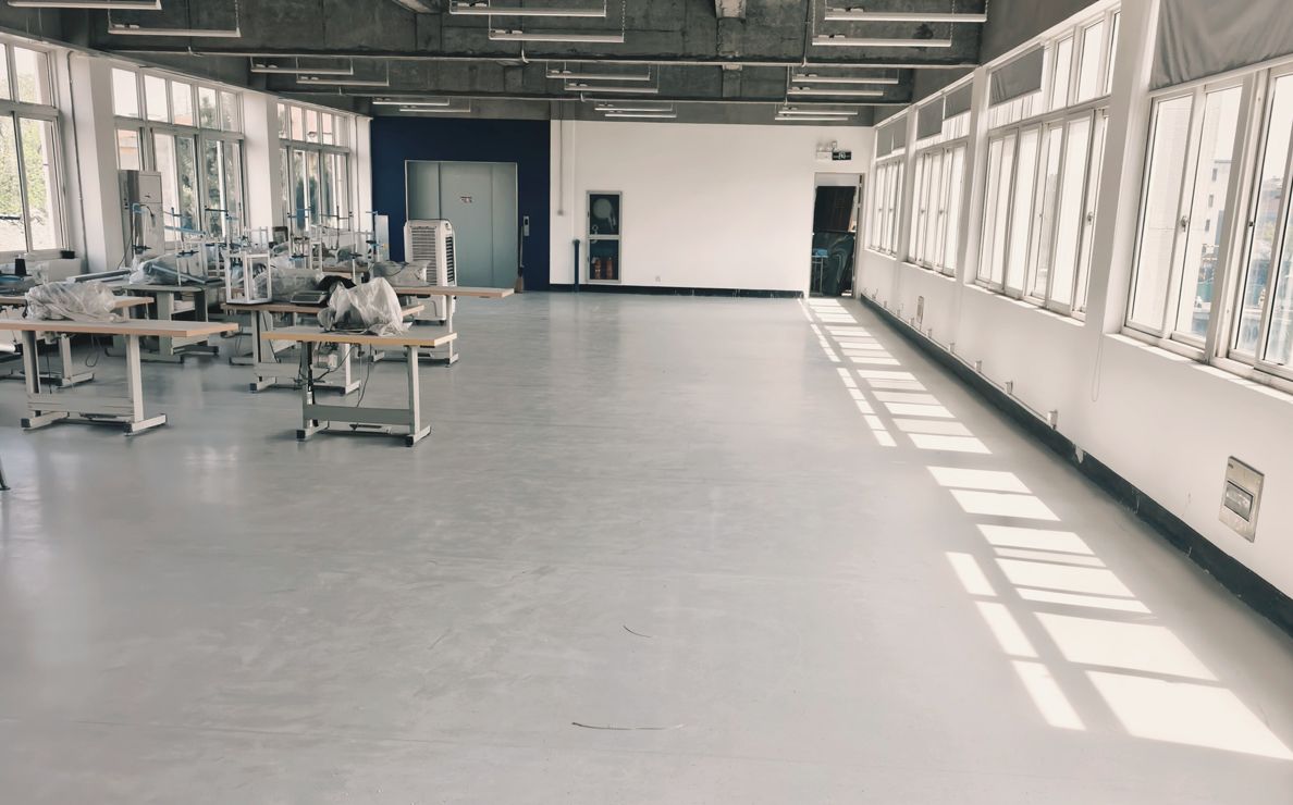 1670 square meters of vinyl homogeneous flooring March 2026 Hospitals in the Garment Factory Workshop